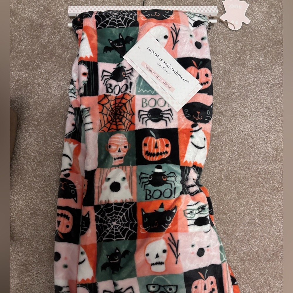 Tjmaxx/marshalls Halloween blanket